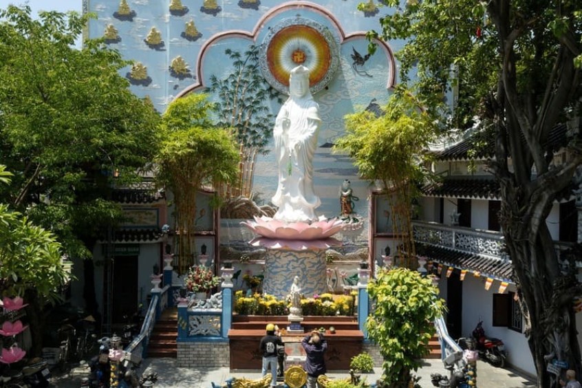 tượng bồ tát quán thế âm