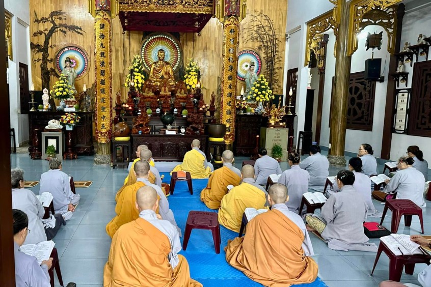 khóa tu tại chùa