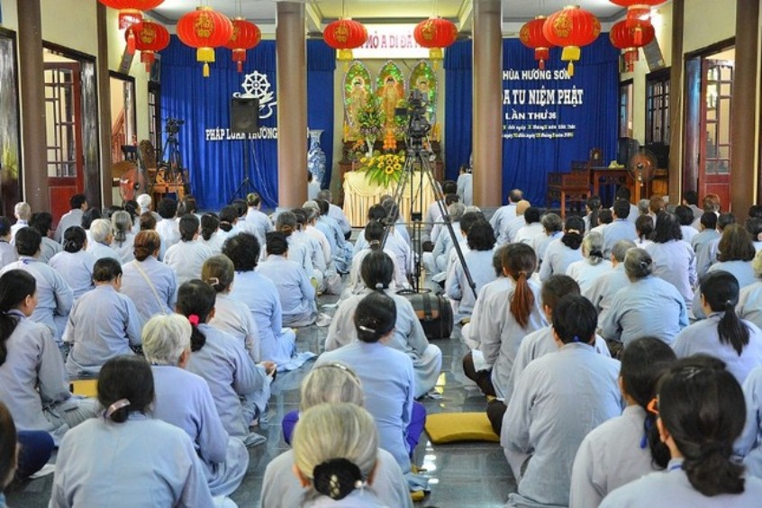 khóa tu tại chùa