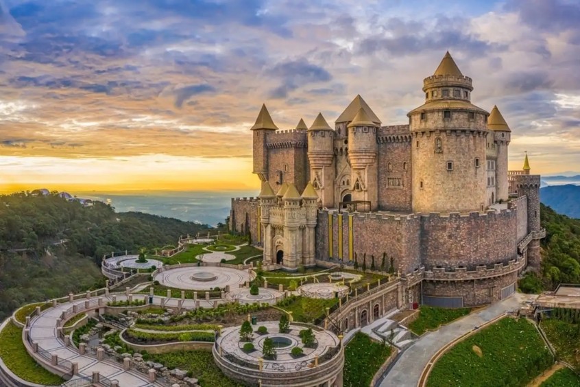 Bà Nà Hills là điểm chiếm nhiều chi phí nhất trong hành trình 3 ngày 2 đêm (Nguồn: Internet)