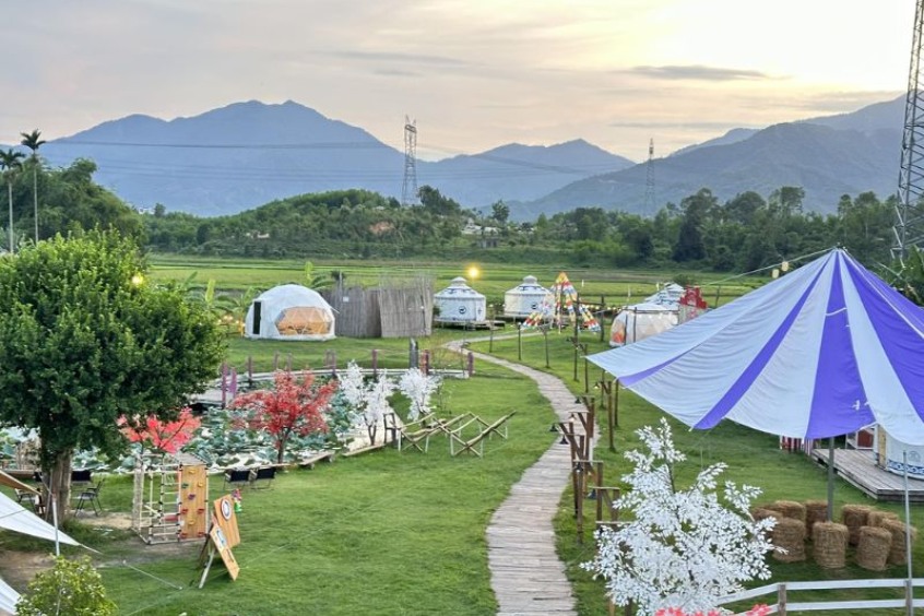 Tận hưởng không gian lãng mạn bên bờ biển tại Hani Glamping