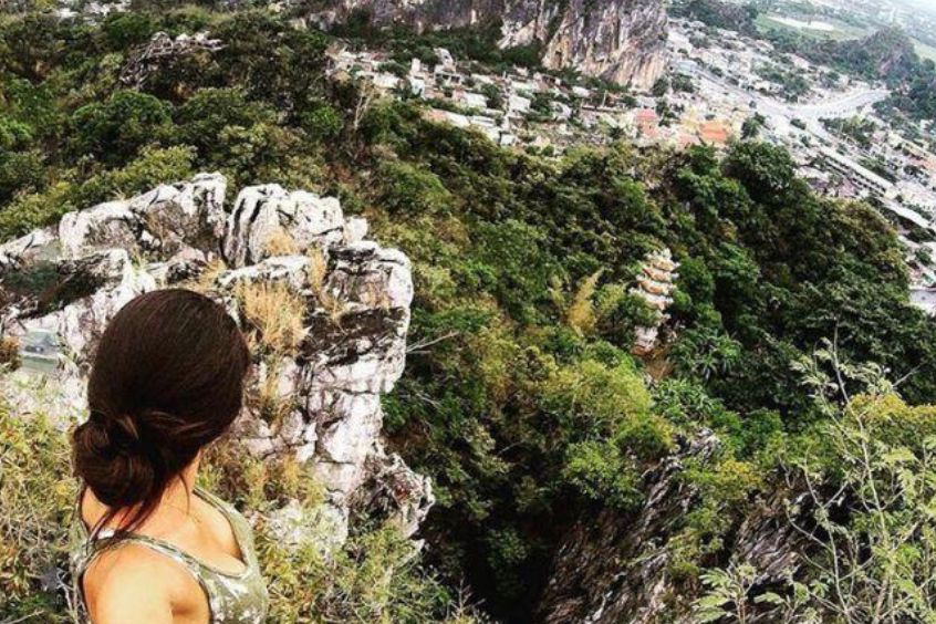 chụp hình tại ngũ hành sơn