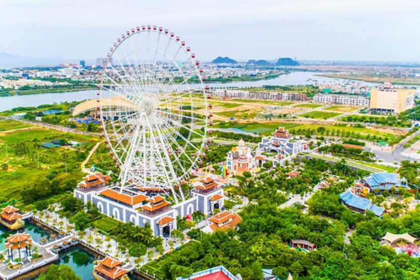 Vòng xoay mặt trời khổng lồ ở Đà Nẵng