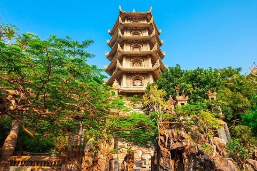 Kiến trúc thủy sơn ngũ hành sơn