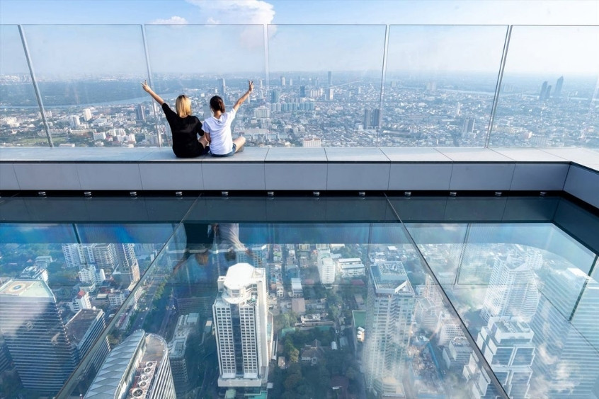 Mahanakhon Skywalk mang đến tầm nhìn 360 độ toàn cảnh Bangkok
