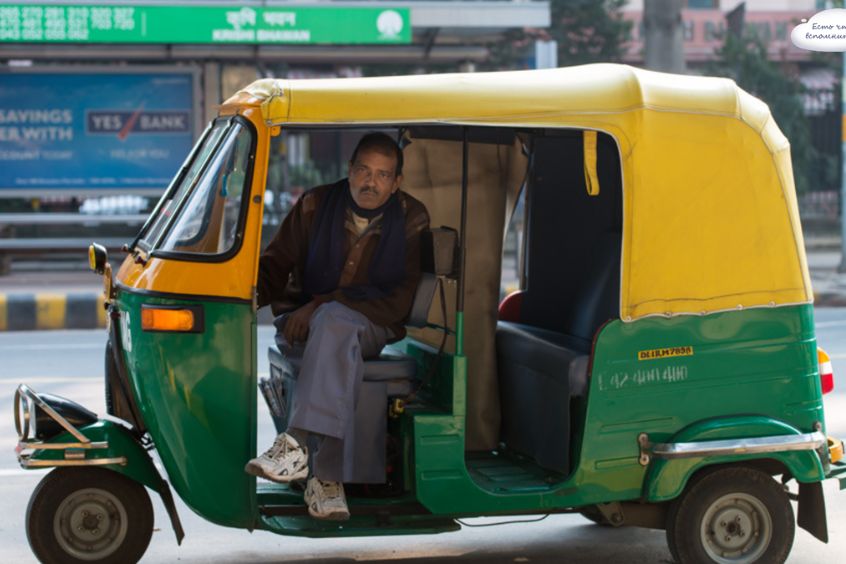 Tuk-tuk trên đường phố Ấn Độ