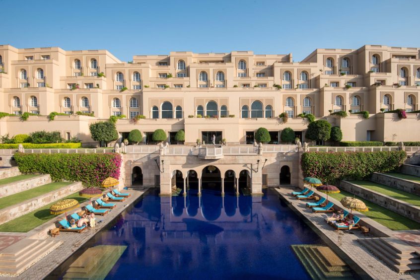 Khách sạn cao cấp với hồ bơi ngoài trời ở Ấn Độ