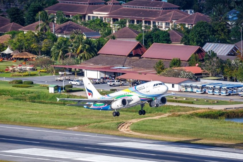Toàn cảnh sân bay quốc tế Samui với thiết kế mang đậm nét biển đảo