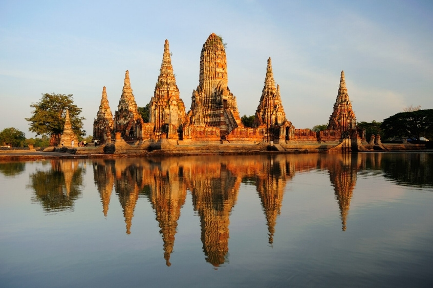 Wat Chaiwatthanaram tại Ayutthaya với kiến trúc cổ kính độc đáo