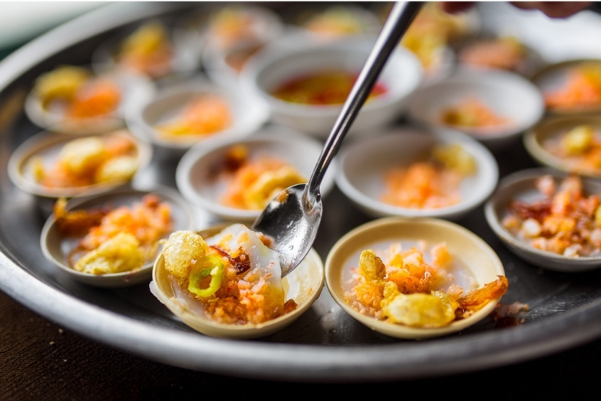 Đến Huế mà chưa thử bánh bèo thì coi như chưa cảm hết hồn quê xứ mộng mơ