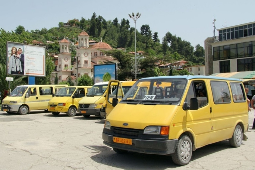 Thuê xe tự lái vô cùng tư do và thoải mái 