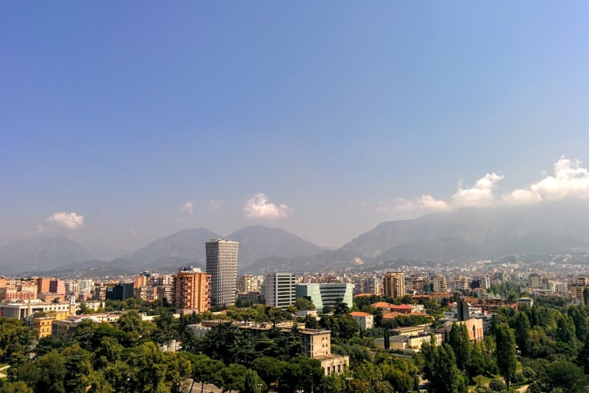 Thủ đô Tirana luôn biết cách nắm giữ trái tim của bạn