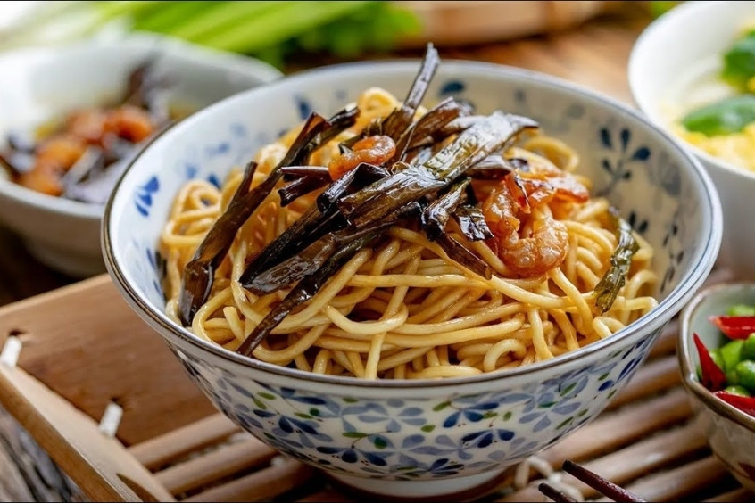 Mì Hành Lá món ăn có hương vị mộc mạc nhưng mang lại cảm giác khó quên