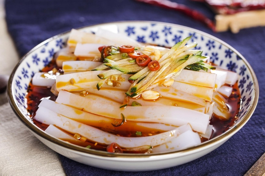 Thạch đậu sốt ớt cay tê, món ăn lạ miệng đặc sản Trùng Khánh