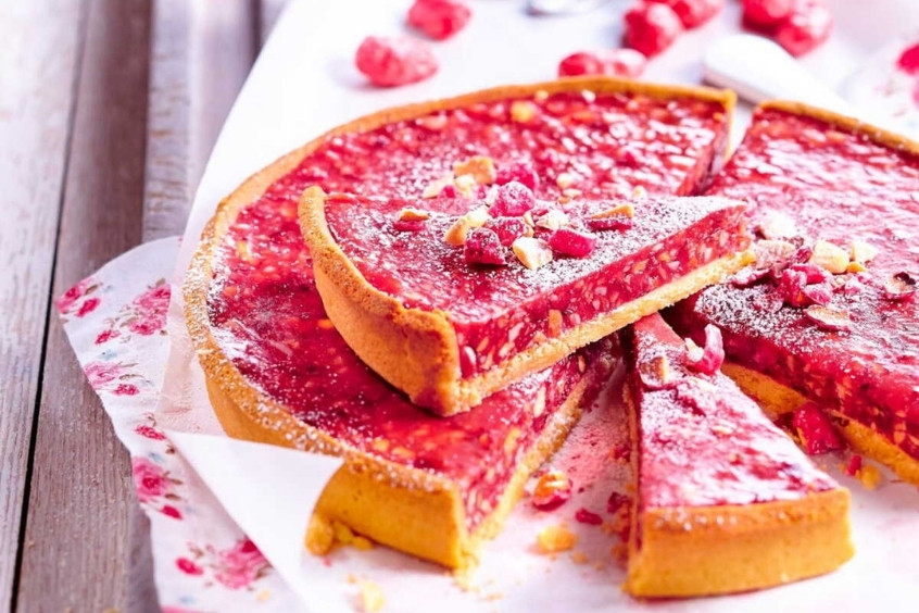 Thưởng thức Tarte aux pralines là món ăn đặc sản Lyon đầy ngọt ngào cùng 190 Travel