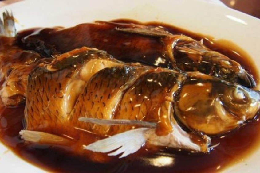 Cá Tây Hồ sốt chua ngọt hay còn gọi là Cá giấm Tây Hồ