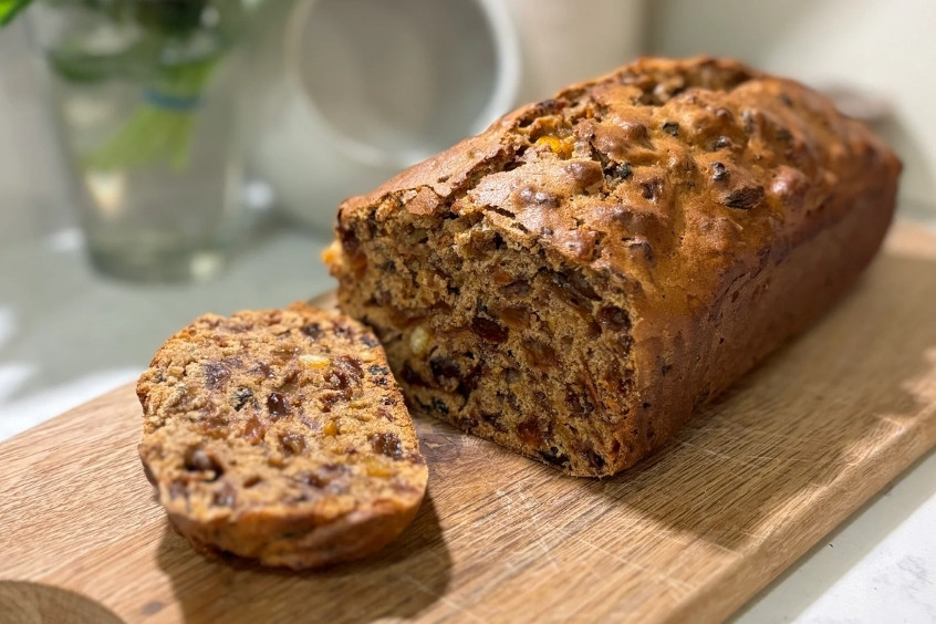 Bánh mì Bara Brith truyền thống Wales, phổ biến tại London
