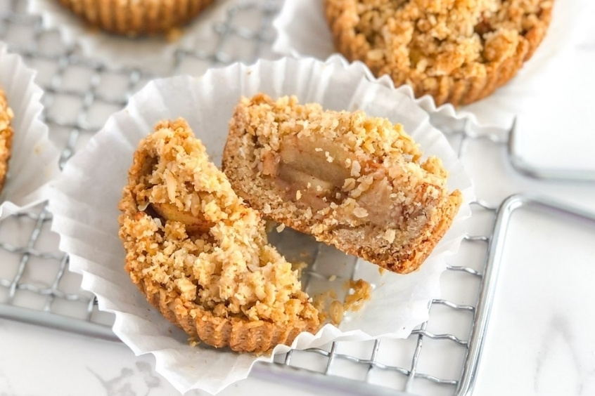 Apple Crumble Oxford - Món tráng miệng với táo nướng phủ vụn bánh giòn