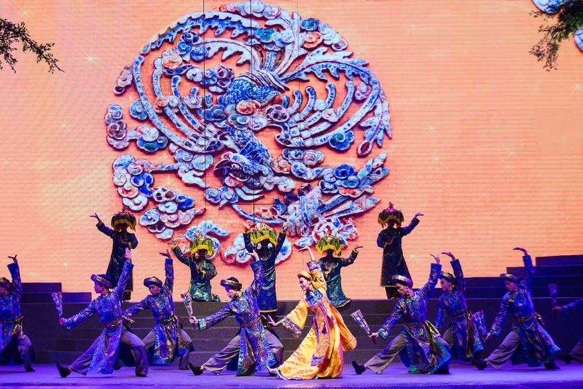 Charming Danang Show