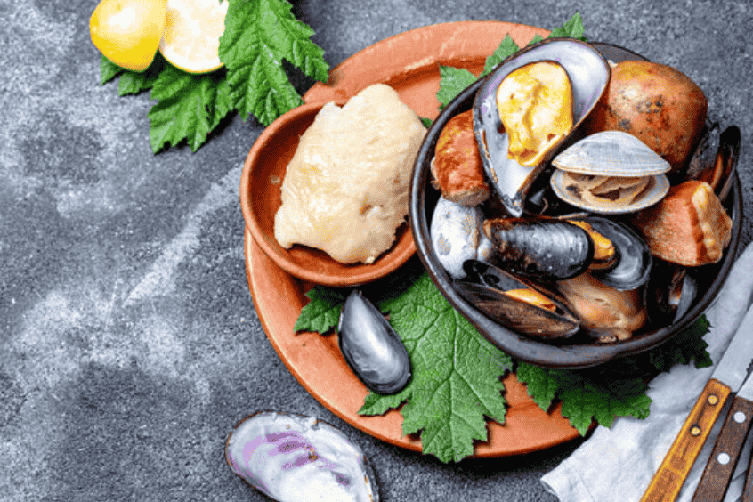 Curanto en Hoyo – Hương vị truyền thống từ lòng đất Chiloé