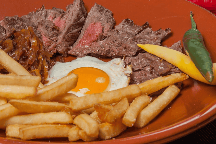 Chorrillana – Hương vị đậm đà không thể bỏ lỡ ở Valparaíso