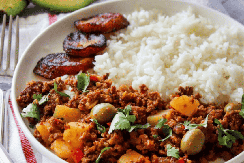 Picadillo – Thịt bò băm sốt cà chua đặc trưng Cuba