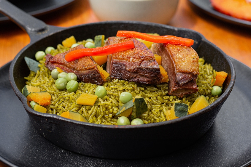 Arroz con Pato - Cơm vịt nấu bia vàng đậm đà hương vị