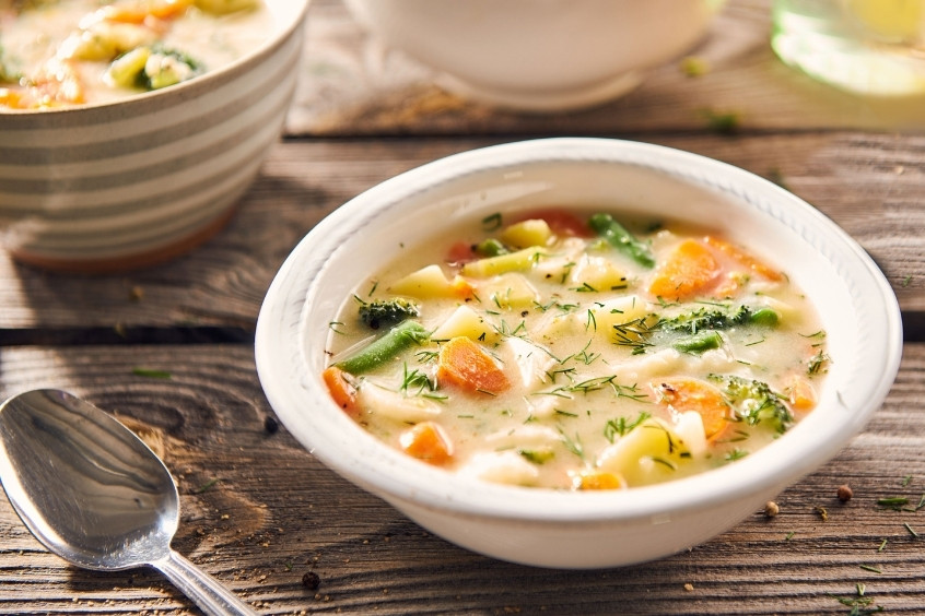 Polévka món súp truyền thống được nhiều du khách yêu thích nhờ vị thanh nhẹ