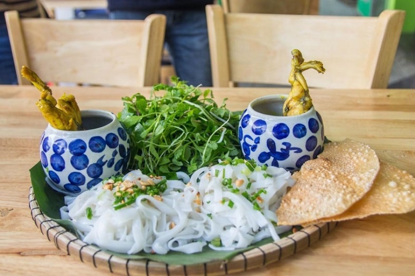 sức hút của mì quảng ếch đà nẵng