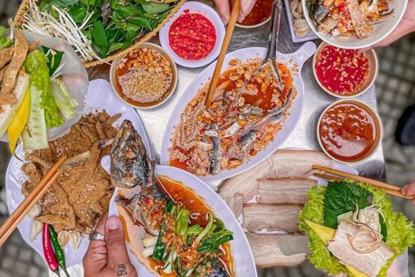 Quán gỏi cá Bé Vân