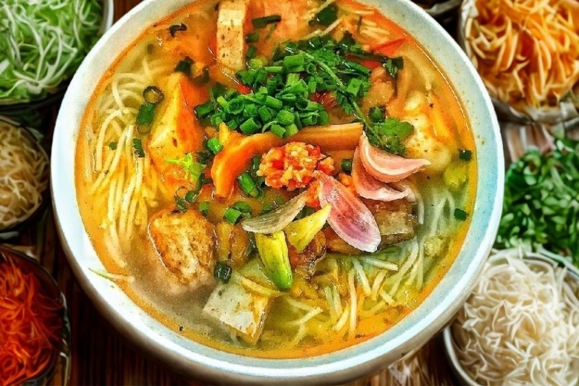 Vì sao bún chả cá Đà Nẵng lại khiến thực khách mê mẩn