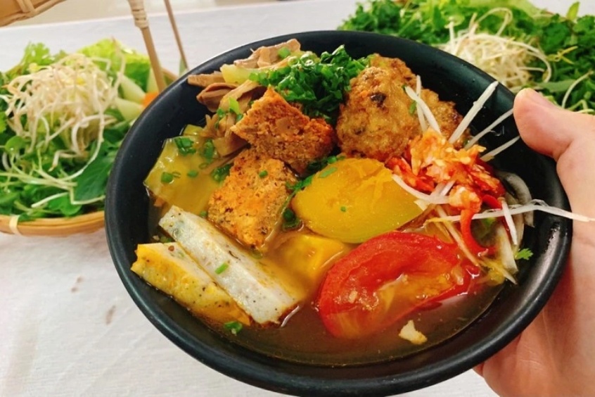 quán bún chả cá Thanh Hương