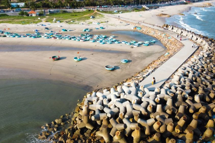 Bãi đá Ông Địa