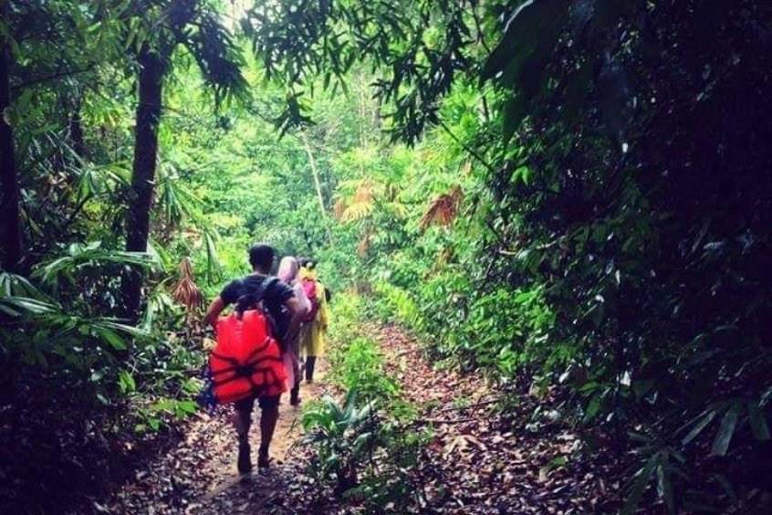 cung đường trekking xuyên rừng