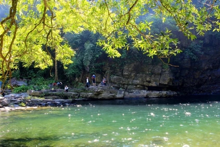 thiên nhiên hoang sơ ở giếng trời