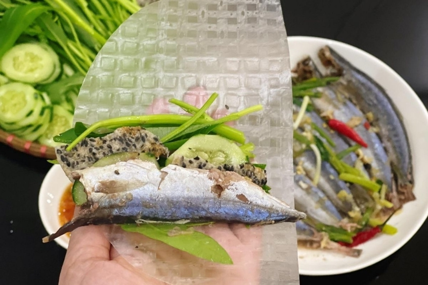 cách cuốn cá nục không bị rách