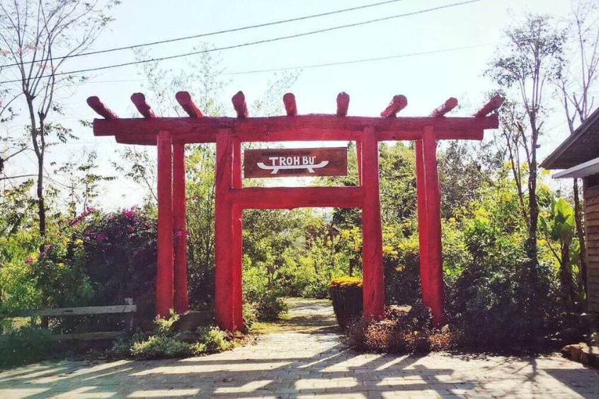 Khu du lịch sinh thái Troh Bư