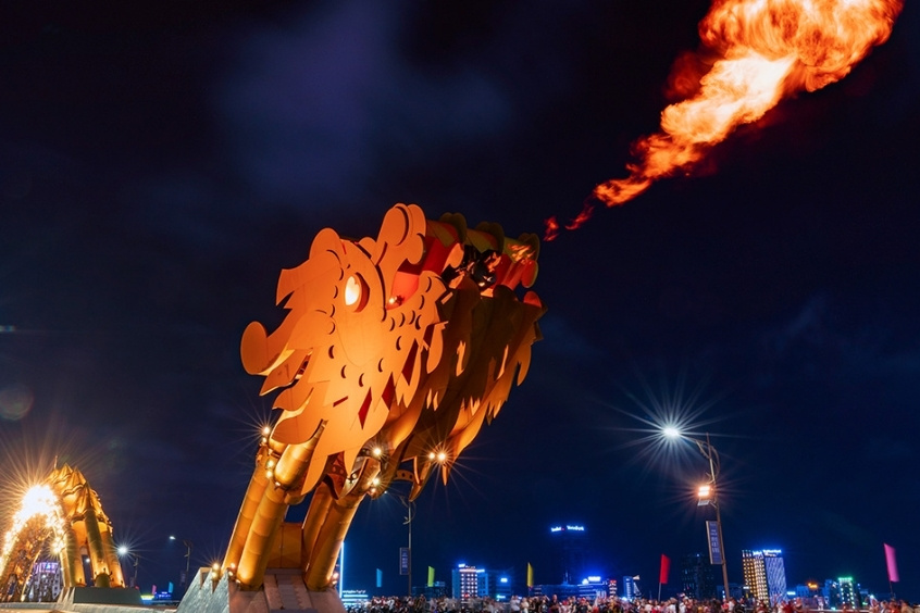 Khám phá Sơn Trà và cầu rồng