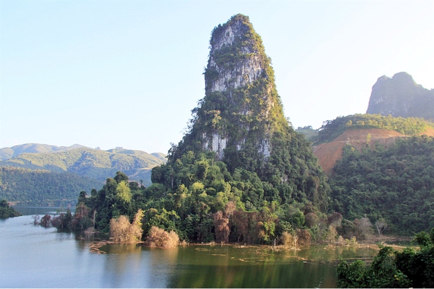 Hang Thẳm Đán Chể
