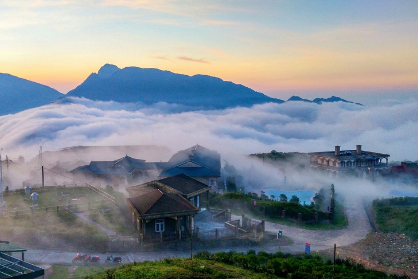 Khu du lịch Quốc gia Mẫu Sơn