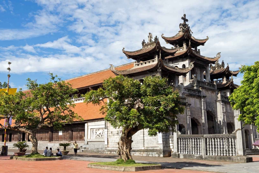 Nhà thờ đá Phát Diệm