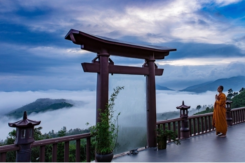 Chùa Linh Quy Pháp Ấn