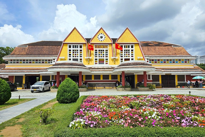 Ga Đà Lạt – Nhà ga cổ kính mang đậm dấu ấn thời gian (Ảnh: Internet).