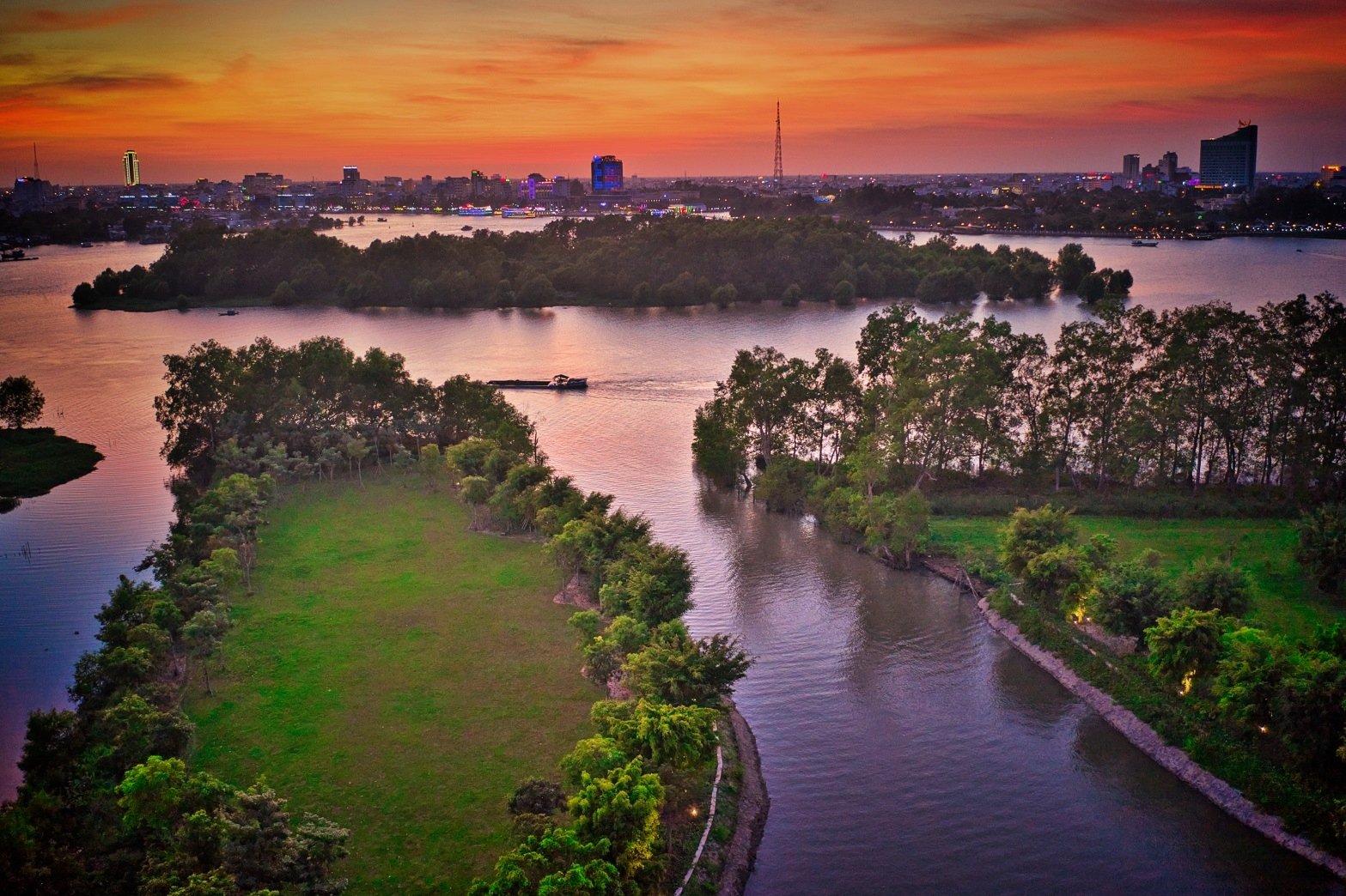 Cồn Ấu - Viên ngọc xanh giữa lòng Cần Thơ (Ảnh: Internet).