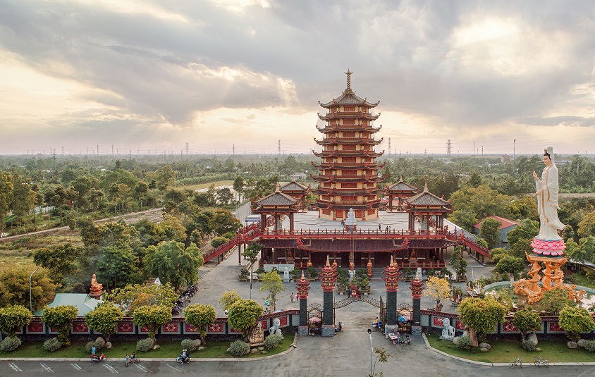 Chùa Phật Ngọc Xá Lợi - Điểm đến tâm linh nổi bật của Vĩnh Long (Ảnh: Internet)