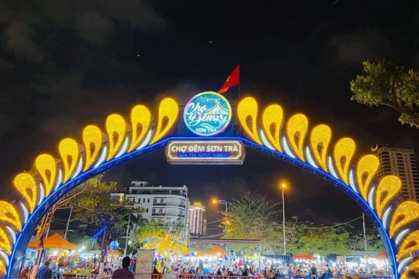 không gian chợ đêm sơn trà