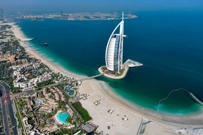 Khách sạn Burj al-Arab tại Dubai