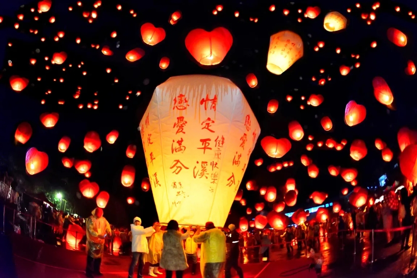 Lễ hội đèn trời Pingxi vào Tết Nguyên Tiêu