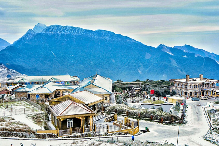 tuyết trên đỉnh mẫu sơn