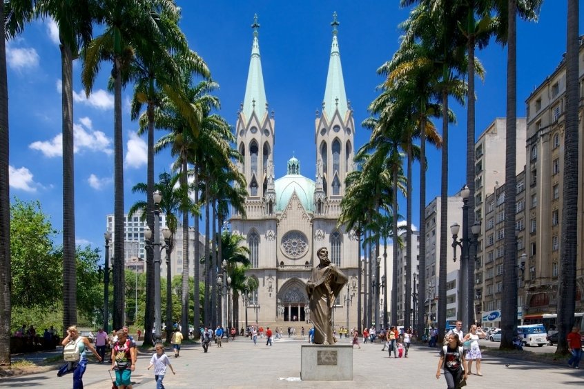 Khám phá kiến trúc độc đáo tại Sé Cathedral trong tour khám phá Brazil do 190 Travel tổ chức